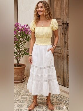 SIM & SAM cotton yellow & white gingham top with short puff sleeves size Medium